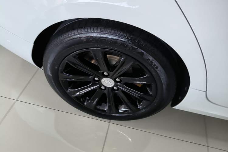 Used Cadillac ATS-L 2017 28T Tech Edition Right Rear Wheel Hub