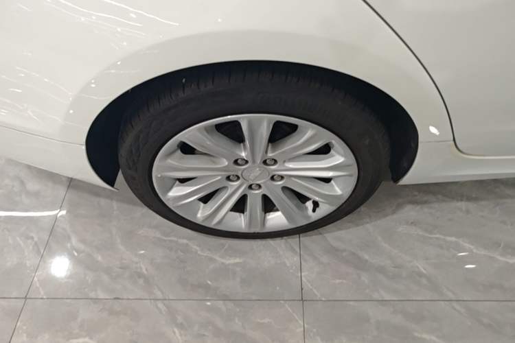 Used Cadillac ATS-L 2017 28T Tech Edition Right Rear Wheel Hub