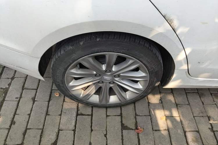 Used Cadillac ATS-L 2017 28T Tech Edition Right Rear Wheel Hub