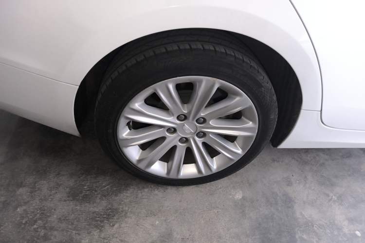 Used Cadillac ATS-L 2017 28T Tech Edition Right Rear Wheel Hub