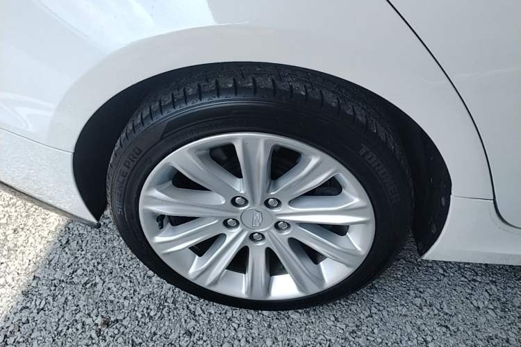 Used Cadillac ATS-L 2017 28T Fashion Edition Right Rear Wheel Hub