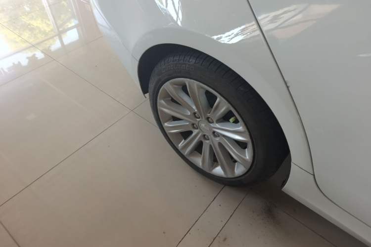 Used Cadillac ATS-L 2017 28T Tech Edition Right Rear Wheel Hub