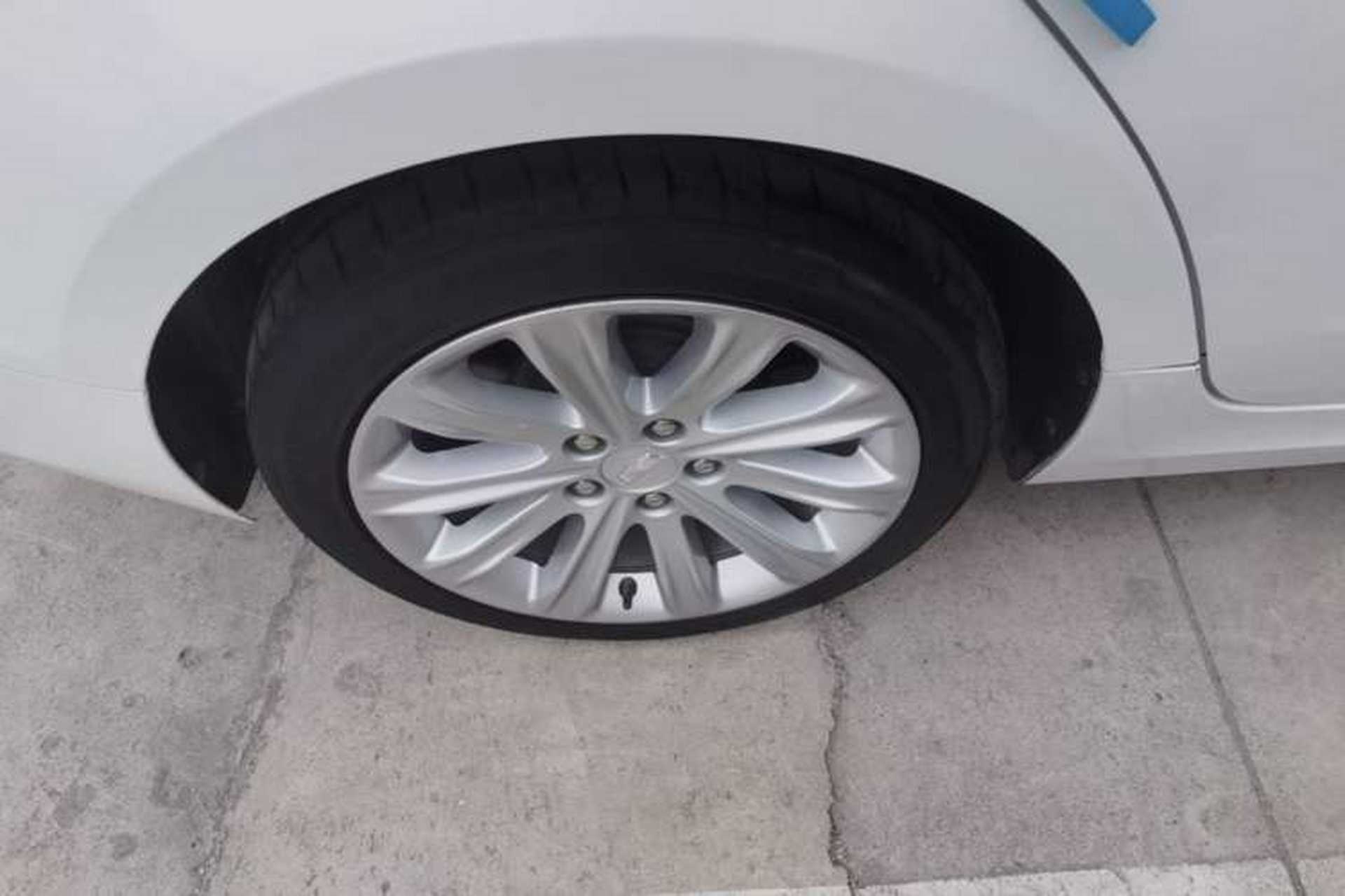 Used Cadillac ATS-L 2017 28T Tech Edition Right Rear Wheel Hub