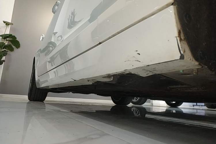 Used Cadillac ATS-L 2017 28T Tech Edition Right Side Sill