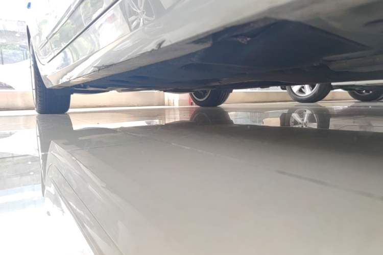 Used Cadillac ATS-L 2017 28T Fashion Edition Right Side Sill