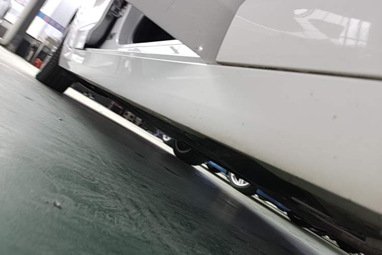 Used Cadillac ATS-L 2017 28T Tech Edition Right Side Sill