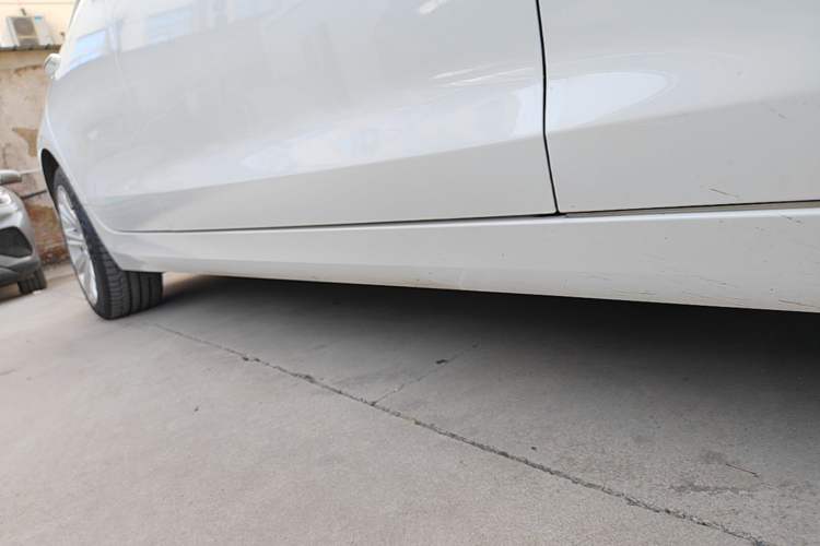 Used Cadillac ATS-L 2017 28T Tech Edition Right Side Sill