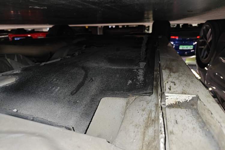 Used Cadillac ATS-L 2017 28T Tech Edition Right Side Sill