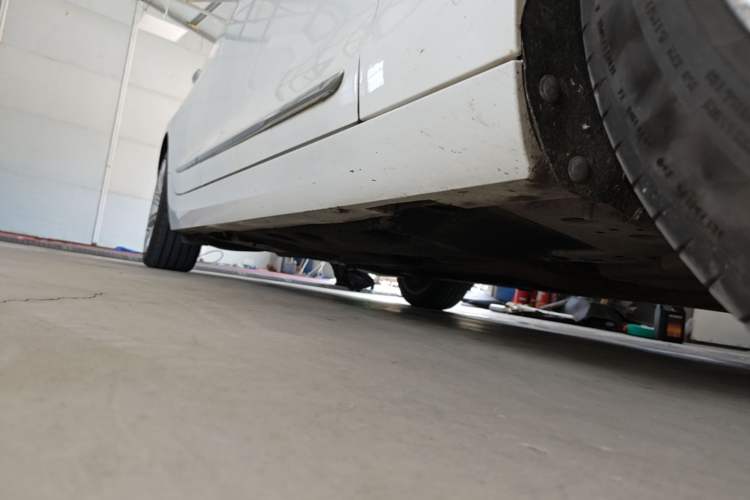 Used Cadillac ATS-L 2017 28T Fashion Edition Right Side Sill