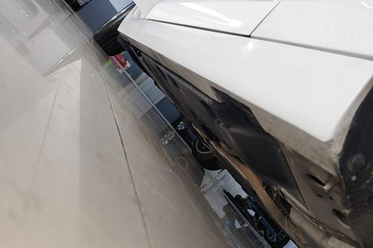 Used Cadillac ATS-L 2017 28T Tech Edition Right Side Sill