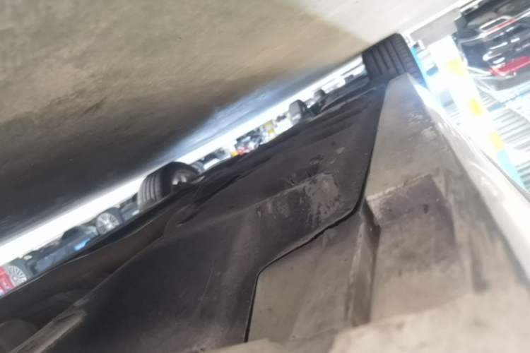 Used Cadillac ATS-L 2017 28T Fashion Edition Right Side Sill
