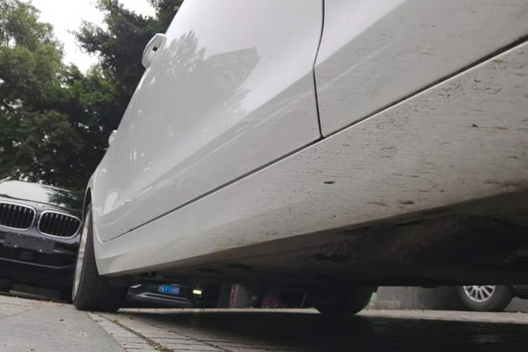 Used Cadillac ATS-L 2017 28T Tech Edition Right Side Sill