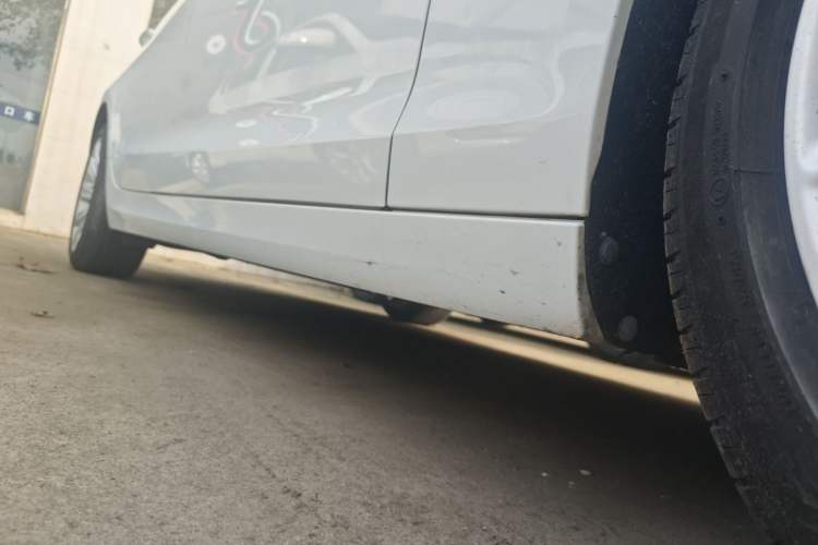 Used Cadillac ATS-L 2017 28T Tech Edition Right Side Sill