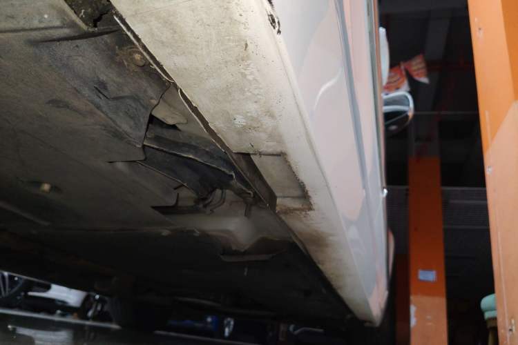 Used Cadillac ATS-L 2017 28T Fashion Edition Right Side Sill