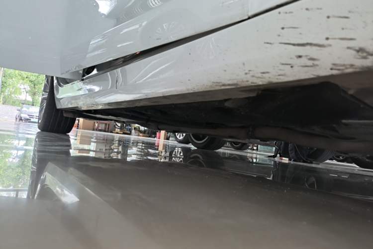 Used Cadillac ATS-L 2017 28T Tech Edition Right Side Sill