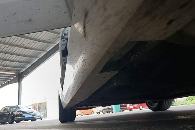 Used Cadillac ATS-L 2017 28T Tech Edition Right Side Sill
