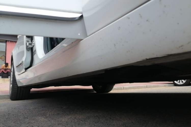 Used Cadillac ATS-L 2017 28T Fashion Edition Right Side Sill