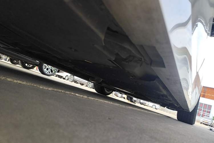 Used Cadillac ATS-L 2017 28T Tech Edition Right Side Sill