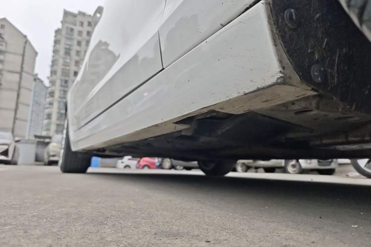 Used Cadillac ATS-L 2017 28T Tech Edition Right Side Sill