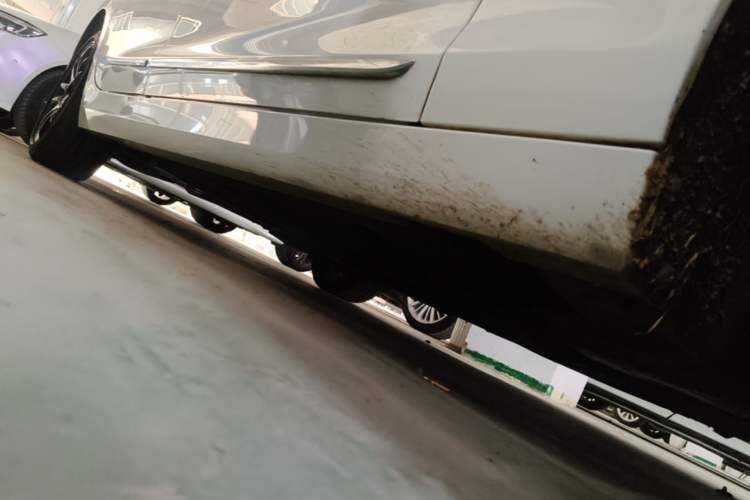 Used Cadillac ATS-L 2017 28T Fashion Edition Right Side Sill