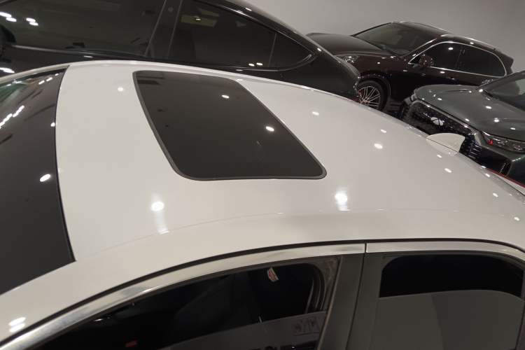 Used Cadillac ATS-L 2017 28T Fashion Edition Roof