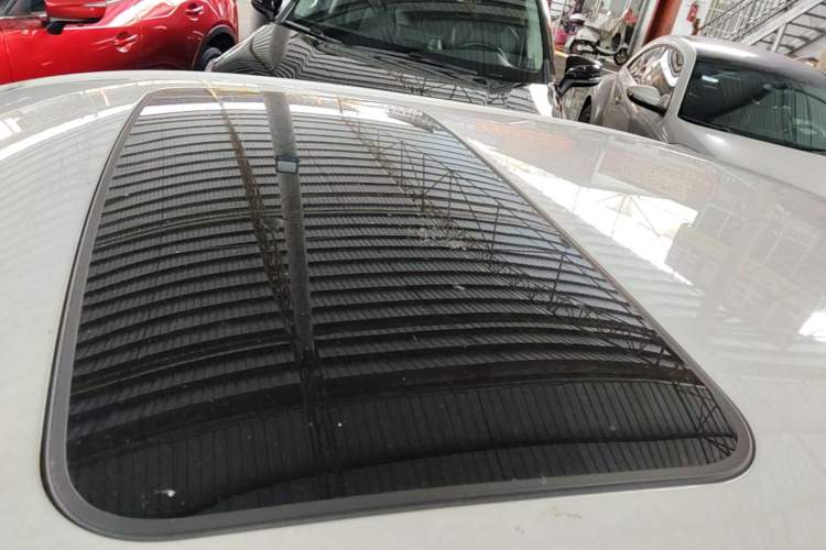 Used Cadillac ATS-L 2017 28T Fashion Edition Roof