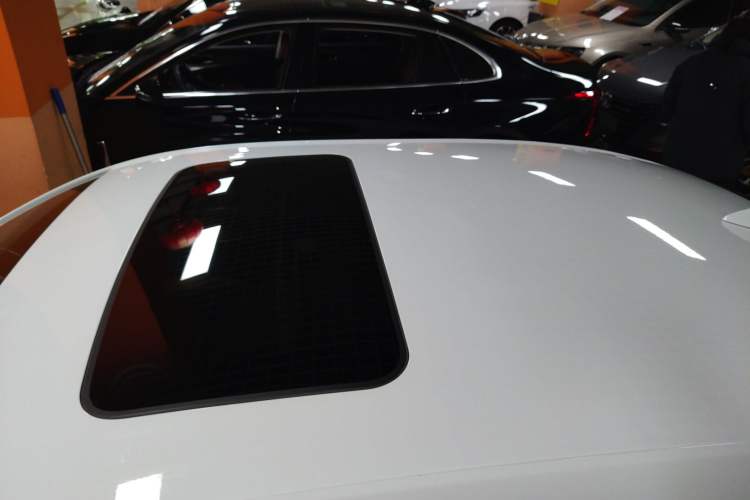Used Cadillac ATS-L 2017 28T Fashion Edition Roof