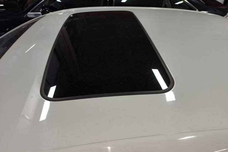 Used Cadillac ATS-L 2017 28T Fashion Edition Roof