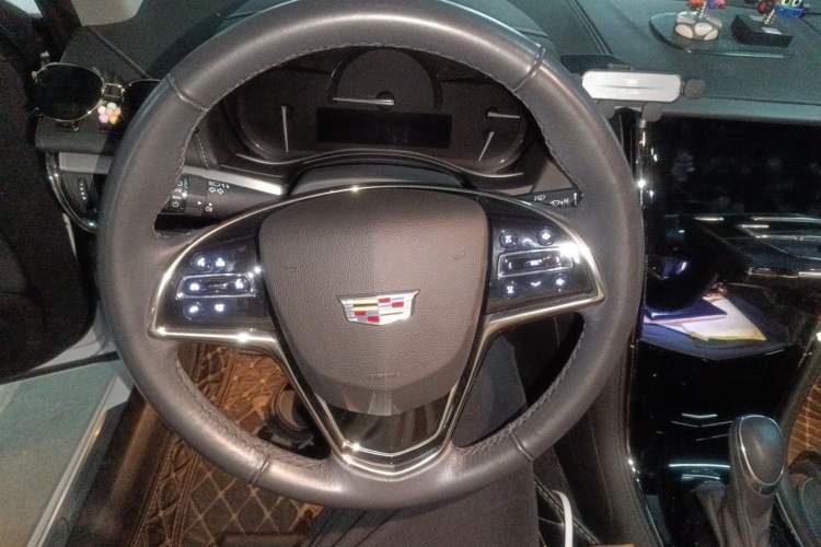 Used Cadillac ATS-L 2017 28T Fashion Edition Steering Wheel