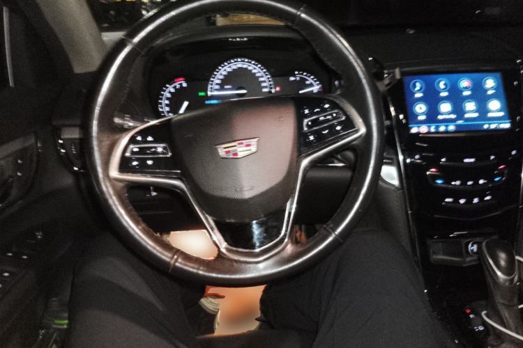 Used Cadillac ATS-L 2017 28T Fashion Edition Steering Wheel