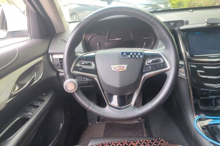 Used Cadillac ATS-L 2017 28T Fashion Edition Steering Wheel