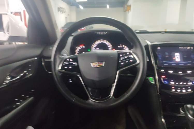 Used Cadillac ATS-L 2017 28T Fashion Edition Steering Wheel