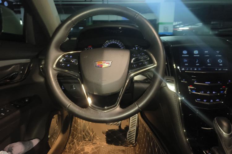 Used Cadillac ATS-L 2017 28T Fashion Edition Steering Wheel