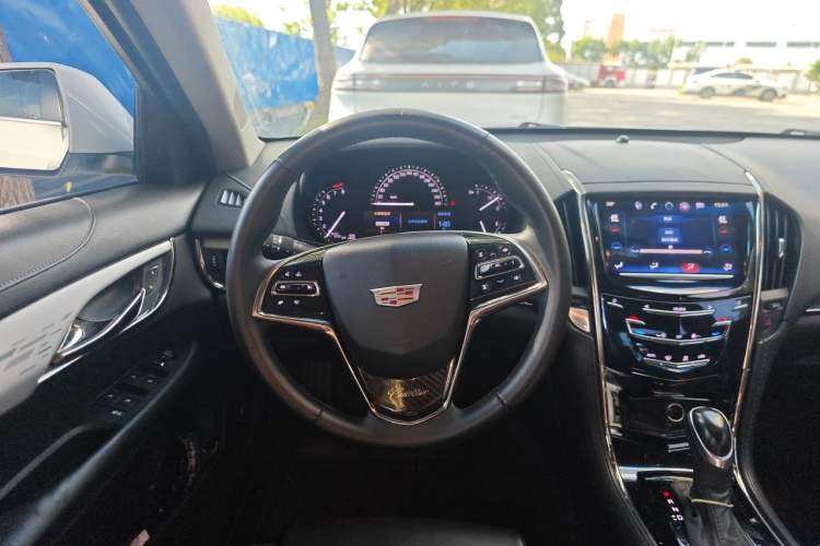 Used Cadillac ATS-L 2017 28T Fashion Edition Steering Wheel