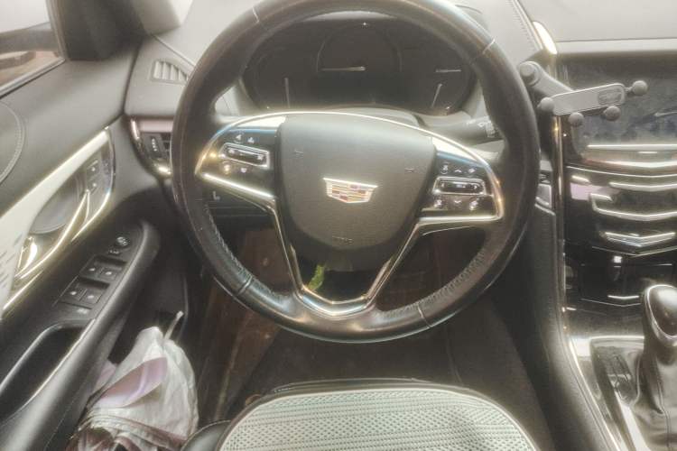 Used Cadillac ATS-L 2017 28T Fashion Edition Steering Wheel