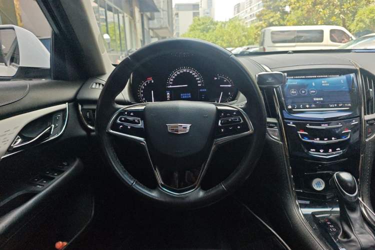Used Cadillac ATS-L 2017 28T Fashion Edition Steering Wheel