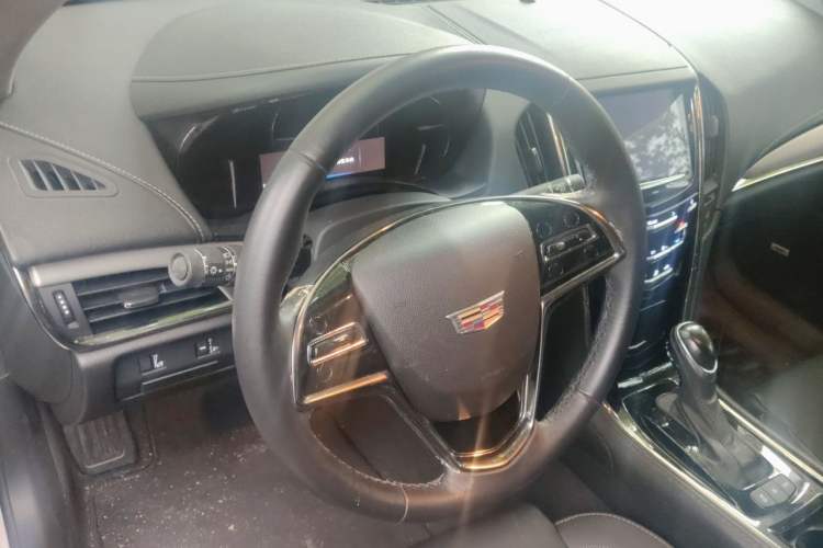 Used Cadillac ATS-L 2017 28T Fashion Edition Steering Wheel