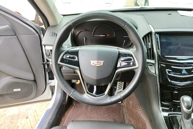 Used Cadillac ATS-L 2017 28T Fashion Edition Steering Wheel