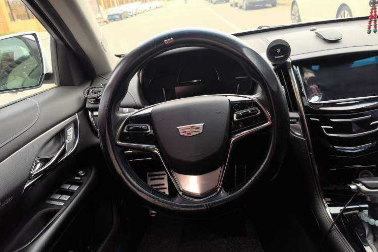 Used Cadillac ATS-L 2017 28T Tech Edition Steering Wheel