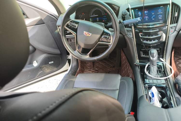Used Cadillac ATS-L 2017 28T Fashion Edition Steering Wheel