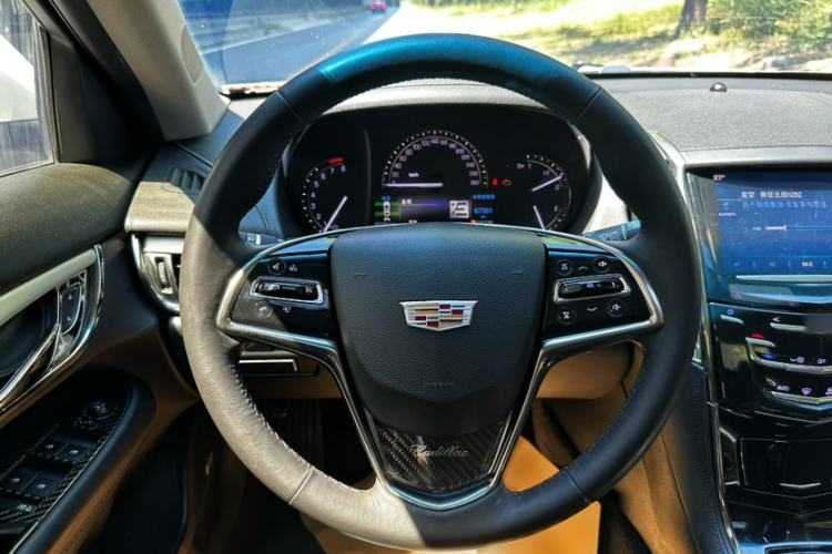 Used Cadillac ATS-L 2017 28T Fashion Edition Steering Wheel