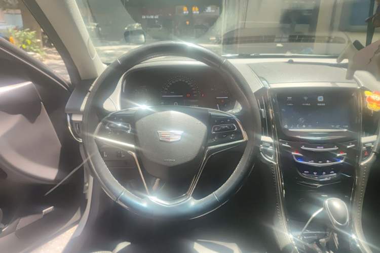 Used Cadillac ATS-L 2017 28T Fashion Edition Steering Wheel