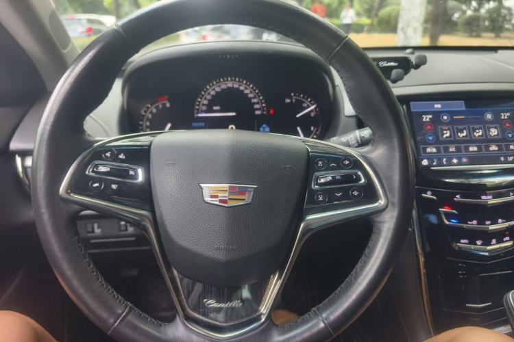 Used Cadillac ATS-L 2017 28T Fashion Edition Steering Wheel