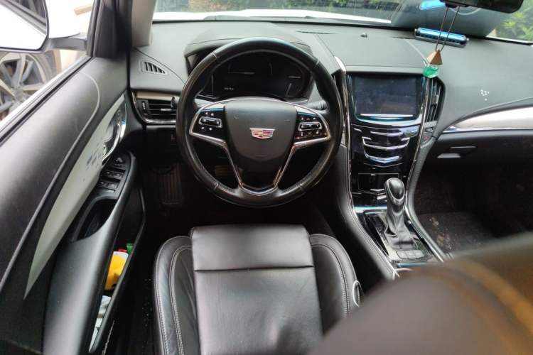 Used Cadillac ATS-L 2017 28T Fashion Edition Steering Wheel