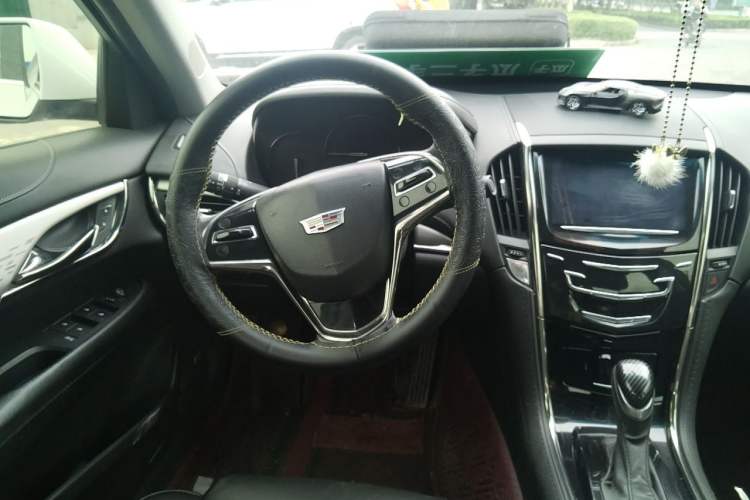 Used Cadillac ATS-L 2017 28T Fashion Edition Steering Wheel