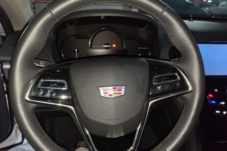 Used Cadillac ATS-L 2017 28T Fashion Edition Steering Wheel