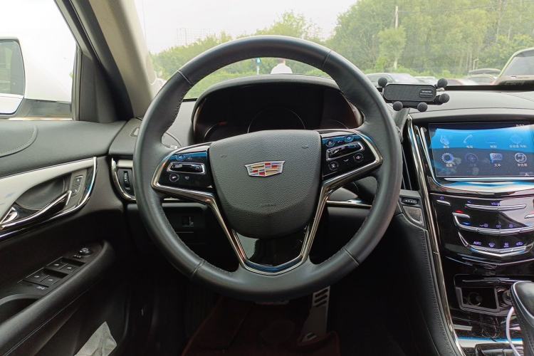 Used Cadillac ATS-L 2017 28T Fashion Edition Steering Wheel