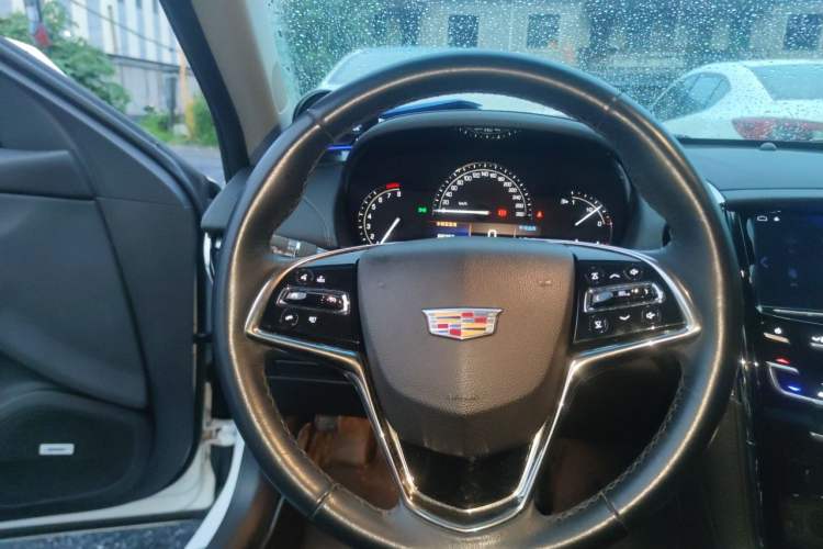 Used Cadillac ATS-L 2017 28T Tech Edition Steering Wheel