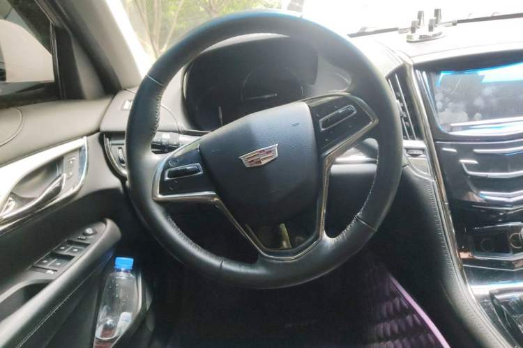 Used Cadillac ATS-L 2017 28T Fashion Edition Steering Wheel