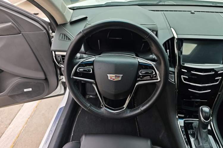 Used Cadillac ATS-L 2017 28T Tech Edition Steering Wheel